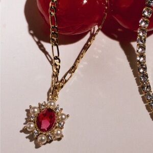 Oomiay Gold Pendant Necklace with Gemstones and Pearl